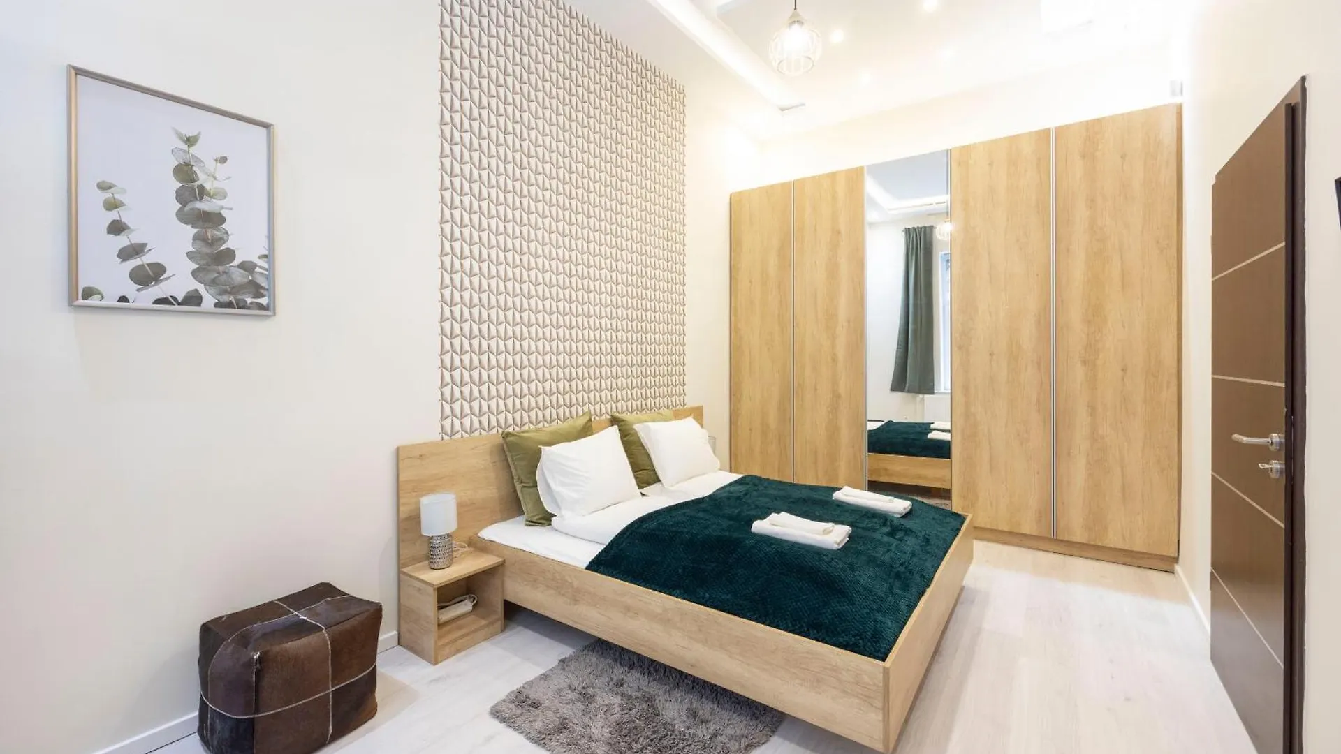 Luxury Downtown Dream Home By Prestige Homes Budapeşte Daire